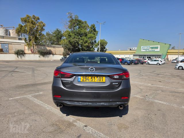מאזדה 6