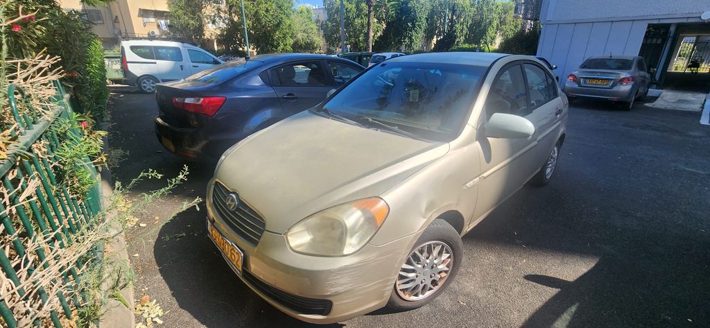 יונדאי אקסנט i25