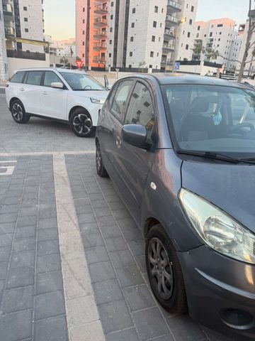 יונדאי i10