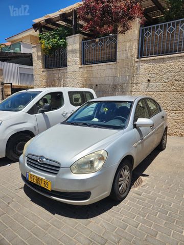 יונדאי אקסנט i25