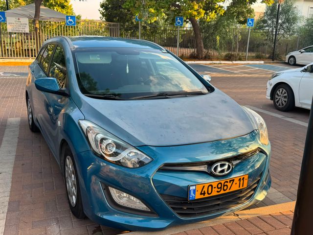 יונדאי i30