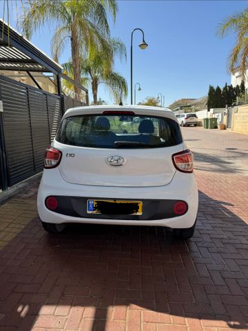 יונדאי i10