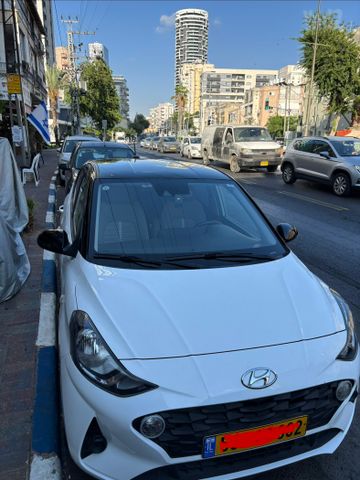 יונדאי i10