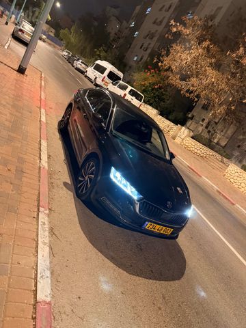 סקודה אוקטביה