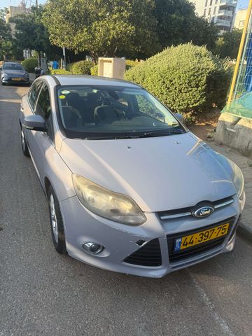 פורד פוקוס