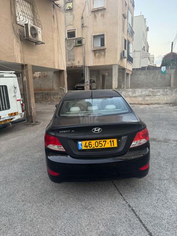 יונדאי אקסנט i25