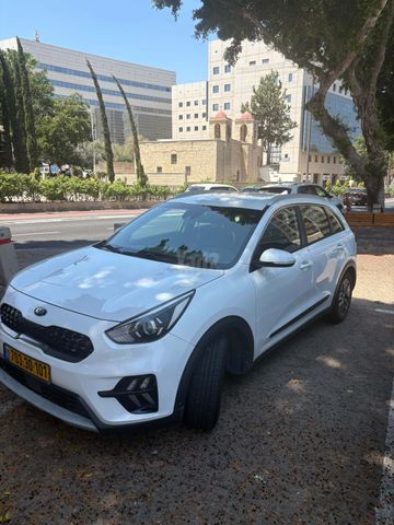 קיה נירו