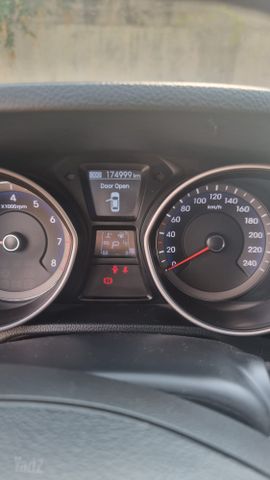 יונדאי i30
