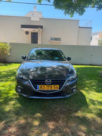 מאזדה 3