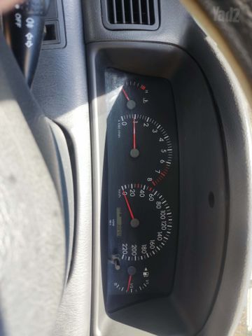 מודעת רכב טויוטה קורולה