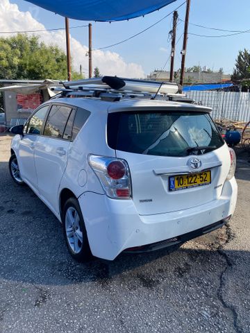 מודעת רכב טויוטה ורסו