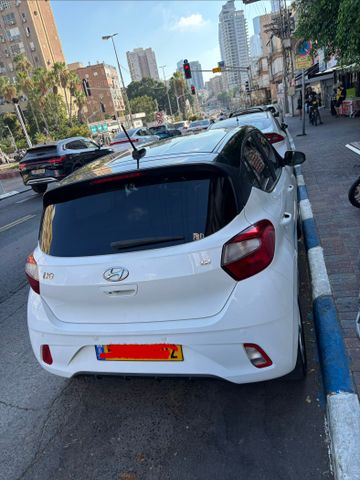 יונדאי i10