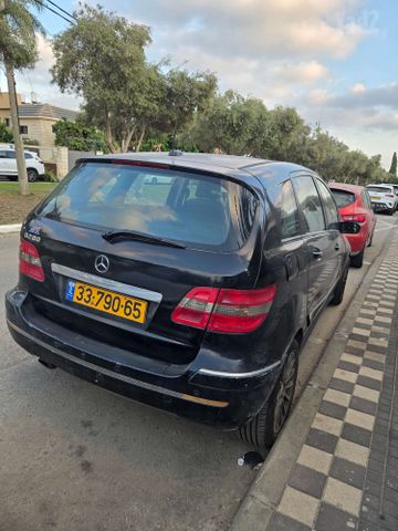 מרצדס-בנץ B-class