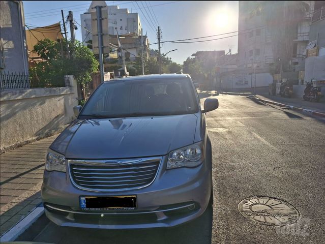 קרייזלר גראנד וויאג'ר
