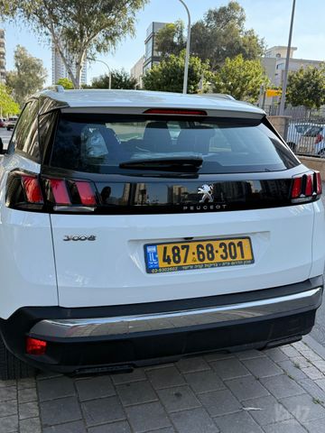 פיג'ו 3008