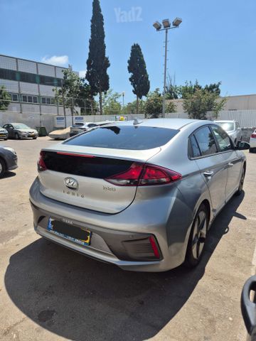 יונדאי איוניק