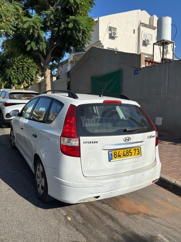 יונדאי i30