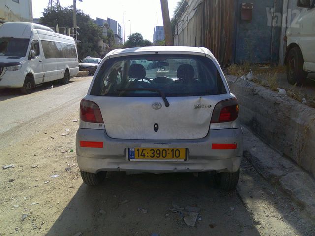 טויוטה יאריס