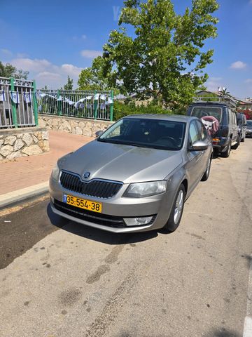 סקודה אוקטביה