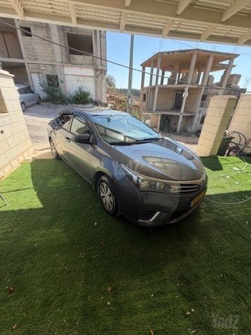 טויוטה קורולה
