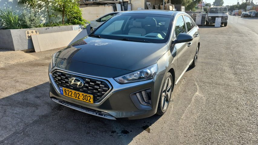 מודעת רכב יונדאי איוניק
