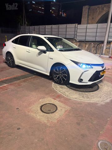 מודעת רכב טויוטה קורולה