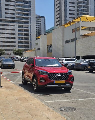 צ׳רי טיאגו 4 פרו