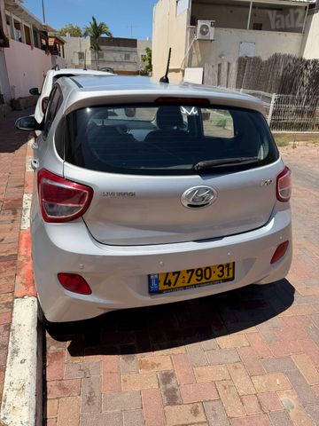 יונדאי i10