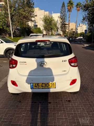 יונדאי i10