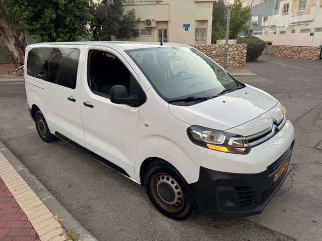 מודעת רכב סיטרואן ג'אמפי