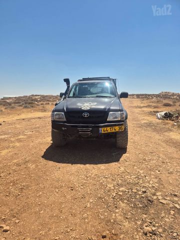 מודעת רכב טויוטה היילקס