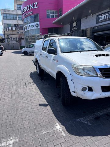 מודעת רכב טויוטה היילקס
