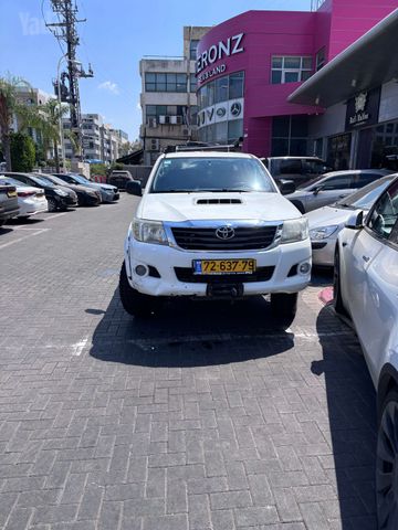 טויוטה היילקס