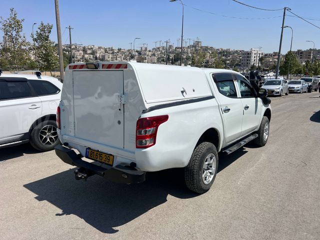 מיצובישי טרייטון / L200