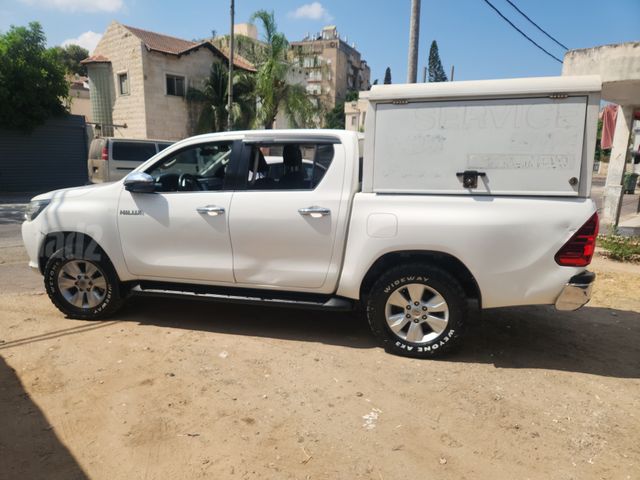 טויוטה היילקס