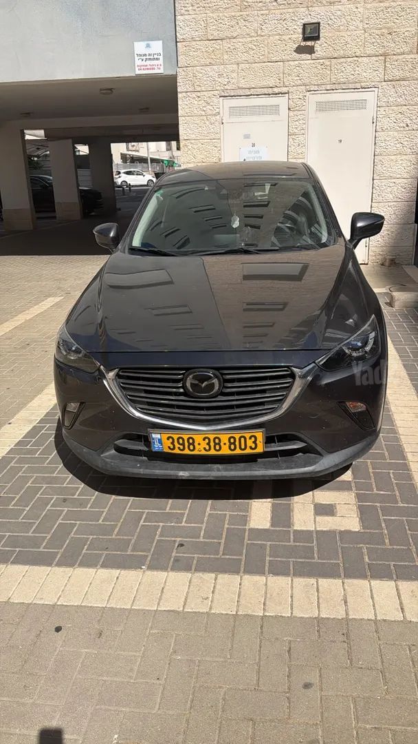 מודעת רכב מאזדה CX-3