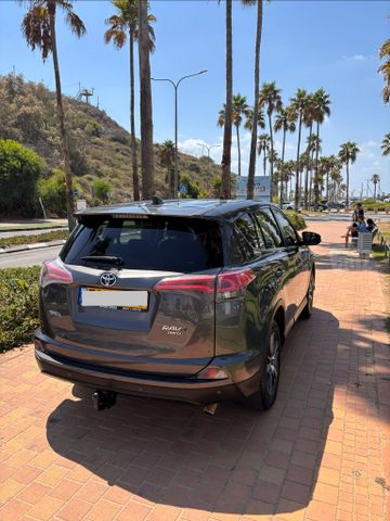 טויוטה RAV4