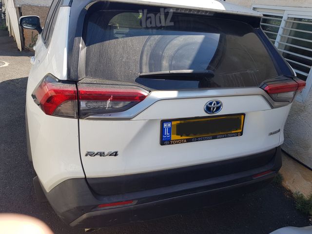 טויוטה RAV4