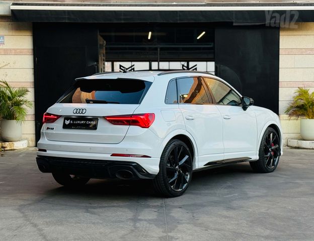 אאודי RS Q3