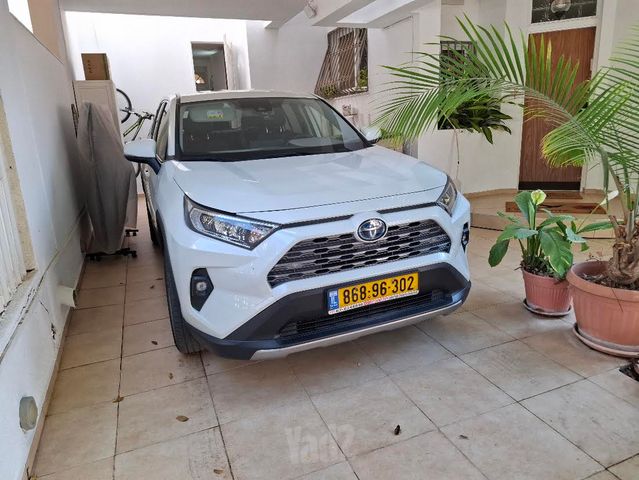 מודעת רכב טויוטה RAV4