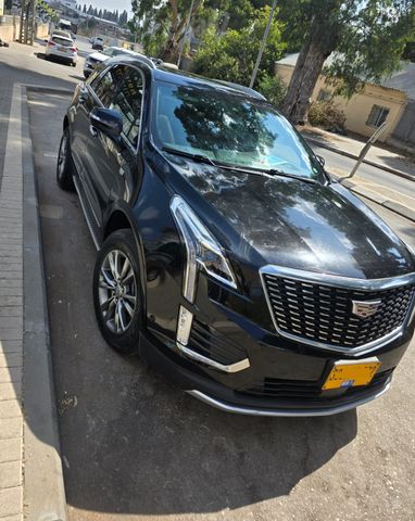 קאדילק XT5