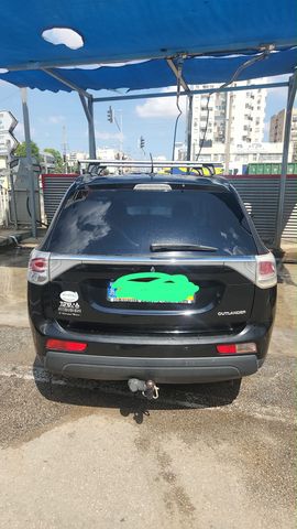 מיצובישי אאוטלנדר