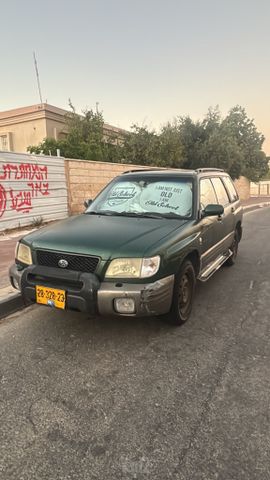 סובארו פורסטר