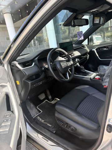 טויוטה RAV4