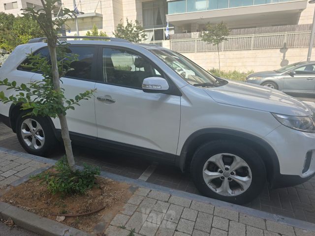 קיה סורנטו