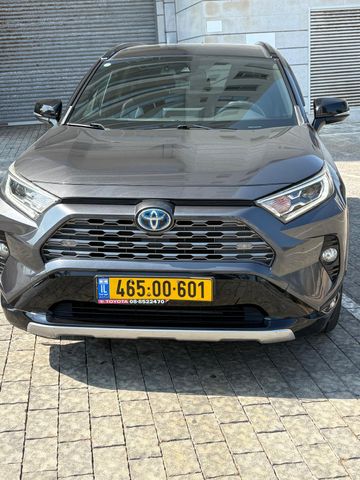 טויוטה RAV4