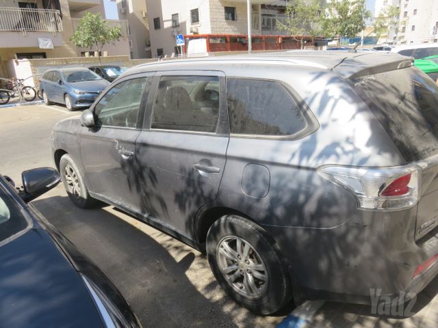 מיצובישי אאוטלנדר