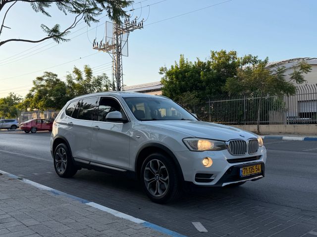 ב מ וו X3