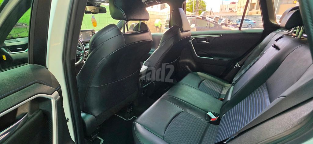 טויוטה RAV4