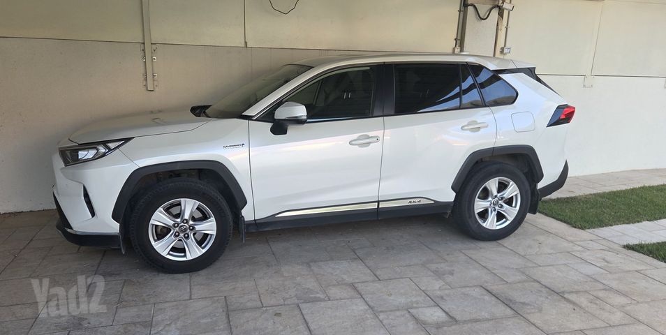 מודעת רכב טויוטה RAV4